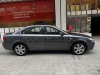 Usado Kia Magentis EX 140 CV (102 kW) 2006 Gris / plata Berlina