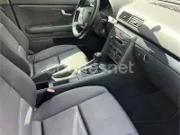 Usado Audi A4 130 HP (95 kW) 2004 Cinzento Sedan