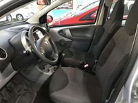 usado Toyota Aygo 1.0 VVT-i Blue 50 kW (68 CV)