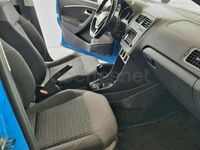 Usado VW Polo Advance 90 CV (66 kW) 2015 Azul Berlina