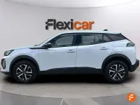 Usado Peugeot 2008 Active 100 CV (73 kW) 2023 Blanco SUV