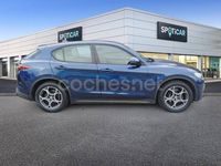 Usado Alfa Romeo Stelvio Sprint 190 CV (139 kW) 2020 Azul SUV