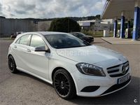 Usado Mercedes A180 Style 122 CV (89 kW) 2014 Blanco Berlina