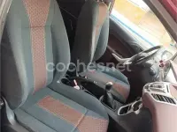 Usado Ford Fiesta Ghia 96 CV (70 kW) 2010 Granate Berlina