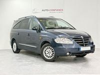 Usado Ssangyong (KGM) Rodius Limited 165 CV (121 kW) 2007 Gris / plata Monovolumen