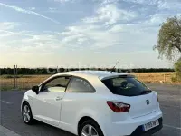 Usado Seat Ibiza Style 85 CV (62 kW) 2013 Blanco Berlina