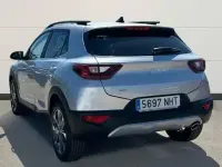 Usado Kia Stonic Style 100 CV (73 kW) 2025 Gris SUV