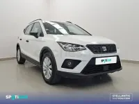 Usado Seat Arona Reference 95 CV (69 kW) 2021 Blanco SUV