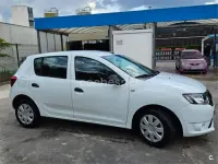 Używany Dacia Sandero Base 75 KM (55 kW) 2014 Biały Sedan/Limuzyna