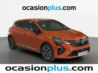 Usado Renault Clio V Techno 90 CV (66 kW) 2025 Naranja Berlina