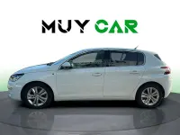 Usado Peugeot 308 Style 131 CV (96 kW) 2015 Blanco Berlina