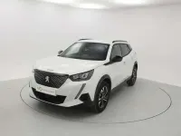 Usado Peugeot 2008 Allure 101 CV (74 kW) 2023 Plateado SUV