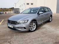 Usado VW Passat 150 CV (110 kW) 2021 Gris / plata Familiar