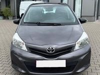 Usado Toyota Yaris Active 90 CV (66 kW) 2014 Gris / plata Utilitario