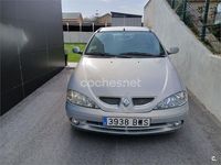 Usado Renault Mégane Coupé Dynamique 110 CV (80 kW) 2002 Gris / plata Coupe