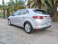 Usado Renault Mégane Intens 160 CV (117 kW) 2022 Gris / plata Berlina