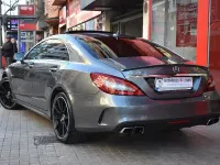 Usado Mercedes CLS63 AMG 557 CV (409 kW) 2016 Gris / plata Coupe