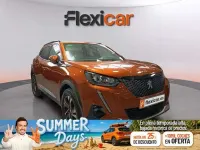 Usado Peugeot 2008 Allure 131 CV (96 kW) 2020 Naranja SUV