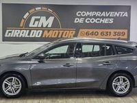 Usado Ford Focus Trend 120 CV (88 kW) 2021 Gris / plata Familiar