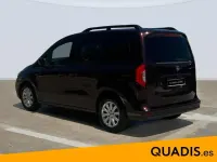 Usado Mercedes T180 116 CV (85 kW) 2024 Rojo Monovolumen