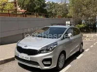 Usado Kia Carens 135 CV (99 kW) 2018 Gris / plata Monovolumen