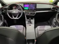 Usado Seat Leon FR 116 CV (85 kW) 2025 Blanco Berlina