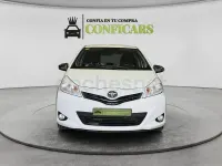 Usado Toyota Yaris Active 90 CV (66 kW) 2014 Blanco Utilitario