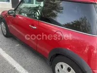 Usado Mini ONE 90 CV (66 kW) 2003 Rojo Utilitario