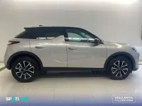 Usado DS Automobiles DS3 Crossback Performance 131 CV (96 kW) 2024 Gris SUV