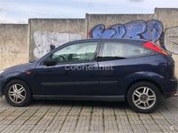 Usado Ford Focus Trend 100 CV (73 kW) 1999 Azul Berlina