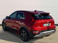 Usado Kia Niro 141 CV (103 kW) 2024 Rojo SUV