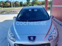 Usado Peugeot 308 Active 120 HP (88 kW) 2012 Cinzento Sedan