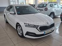 Usado Skoda Octavia Ambition 150 CV (110 kW) 2022 Blanco Berlina