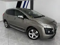 Usado Peugeot 3008 114 CV (83 kW) 2013 Beige Familiar