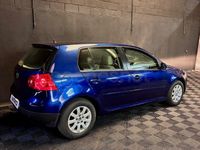 Usado VW Golf IV Highline 102 CV (75 kW) 2006 Azul Berlina