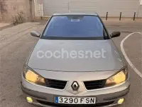 Usado Renault Laguna III Authentique 110 CV (80 kW) 2007 Gris / plata Berlina
