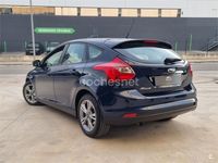 Usado Ford Focus Trend 115 CV (84 kW) 2014 Azul Berlina