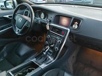 Usado Volvo V60 R-Design Momentum 190 CV (139 kW) 2017 Azul Familiar