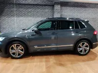 Käytetty VW Tiguan R-line 150 HP (110 kW) 2022 Harmaa Katumaasturi