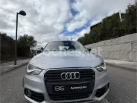 Usado Audi A1 Sportback Ambition 122 CV (89 kW) 2013 Gris / plata Utilitario