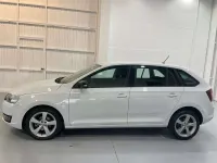 Usado Skoda Rapid Ambition 90 CV (66 kW) 2017 Blanco Utilitario