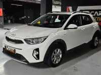 Usado Kia Stonic 84 CV (61 kW) 2023 Blanco SUV