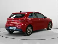 Usado Kia Rio 84 CV (61 kW) 2022 Rojo Berlina