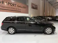 Usado Mercedes C200 Avantgarde 136 CV (100 kW) 2008 Negro Familiar