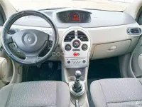 Usado Renault Modus Authentique 85 CV (62 kW) 2005 Negro Monovolumen