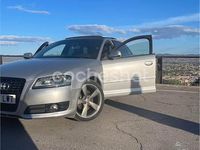 Usado Audi A3 Ambiente 140 CV (102 kW) 2011 Gris / plata Berlina