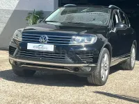 Second-hand VW Touareg Terrain Tech 262 CP (192 kW) 2015 Negru SUV