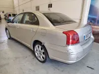 Usado Toyota Avensis Executive 147 CV (108 kW) 2004 Gris / plata Berlina