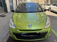 Usado Renault Clio II Authentique 75 CV (55 kW) 2011 Verde Berlina