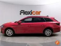 Usado Seat Leon Style 110 CV (80 kW) 2023 Rojo Utilitario